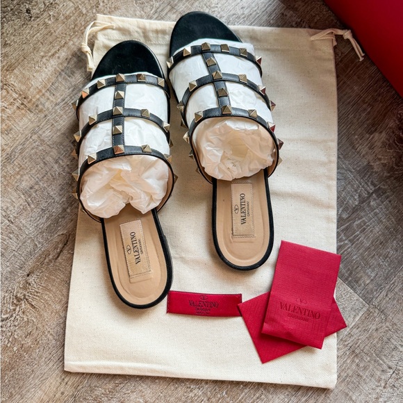 Valentino ROCKSTUD FLAT SLIDE SANDAL - Picture 5 of 5